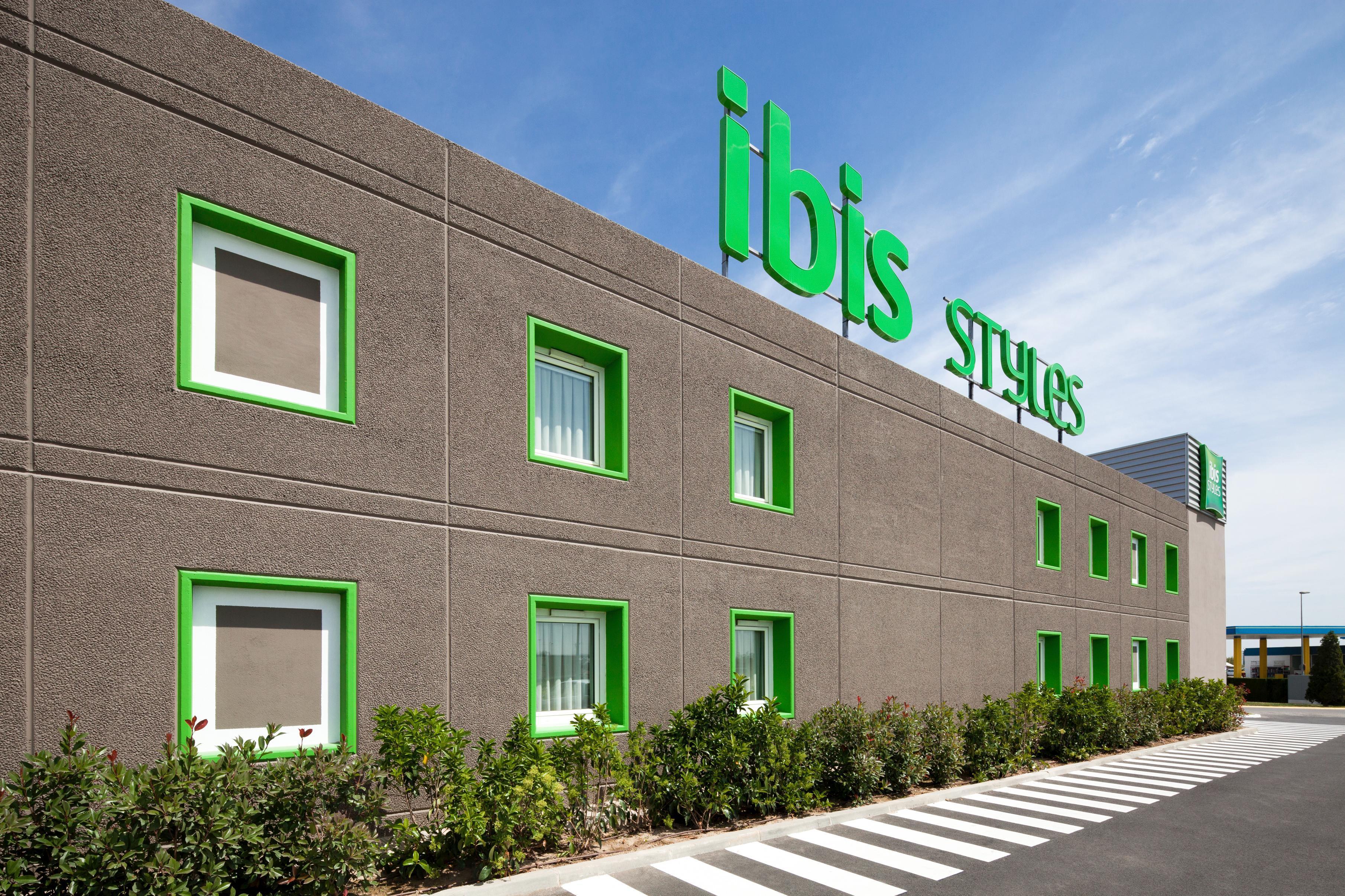 Hotel Ibis Styles Lleida Torrefarrera Exterior foto